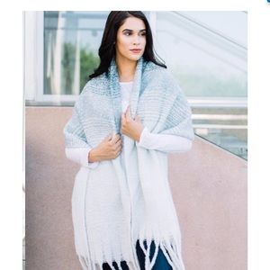 Mersea Cozy Travel scarf